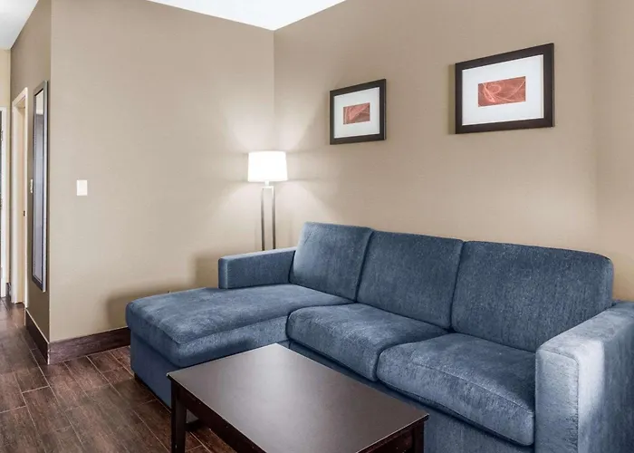 Comfort Suites Odessa Near University